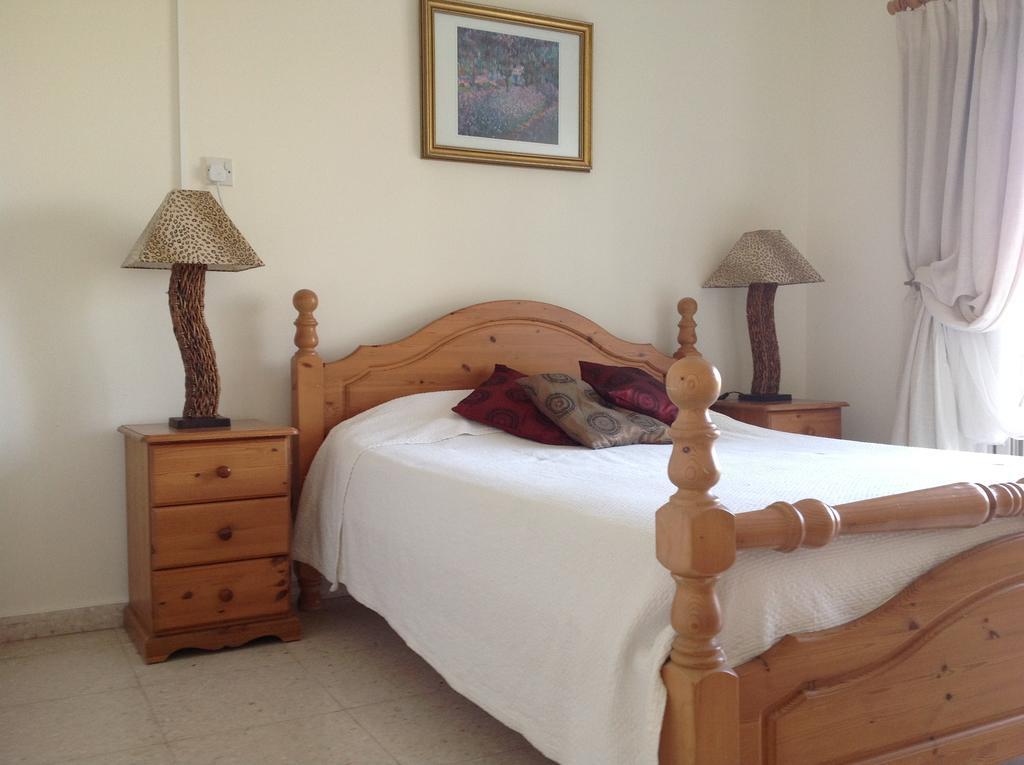 Paphos Townhouse Villa Esterno foto