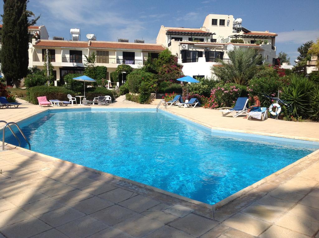 Paphos Townhouse Villa Esterno foto